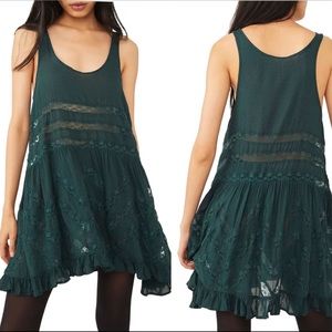 Free People Voile and Lace Inset Trapeze Tunic in Vine Green Size: M